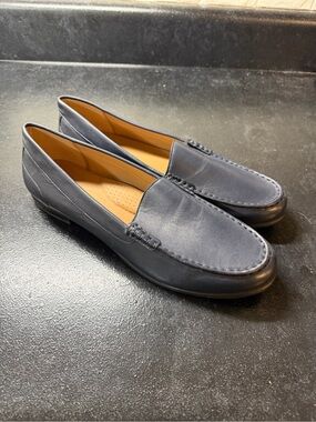 Women’s size 12 Dark Blue Leather Slip-On Loafers